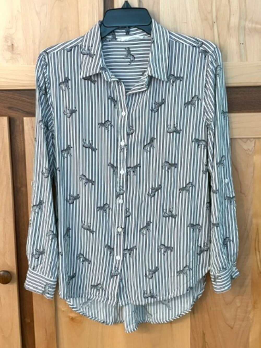 Jane and Delancey Striped Zebra Button Front Blouse Size Medium